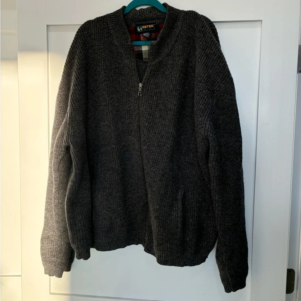 Eddie Bauer Wool sweater - Picture 2 of 3